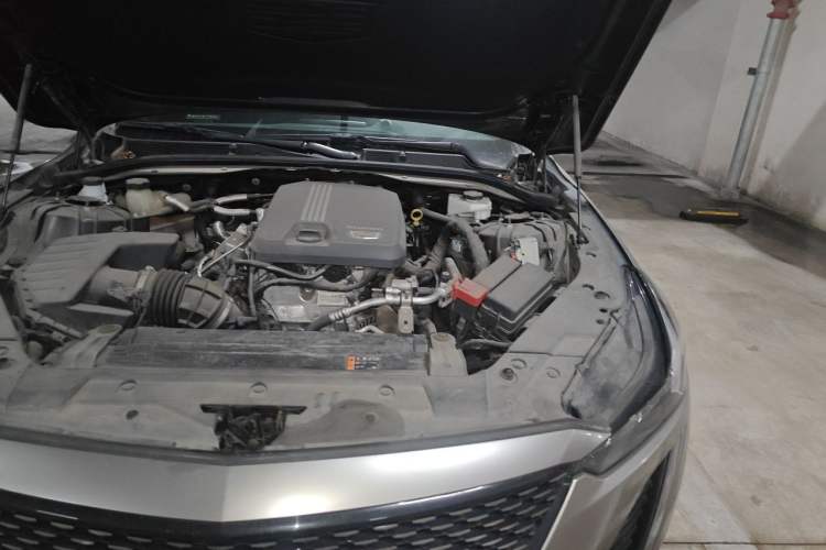 Used Cadillac CT5 2022 28T Luxury Version (Standard Edition) Engine Bay Left