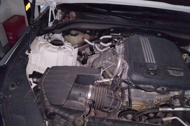 Used Cadillac CT5 2022 28T Luxury Edition Engine Bay Right