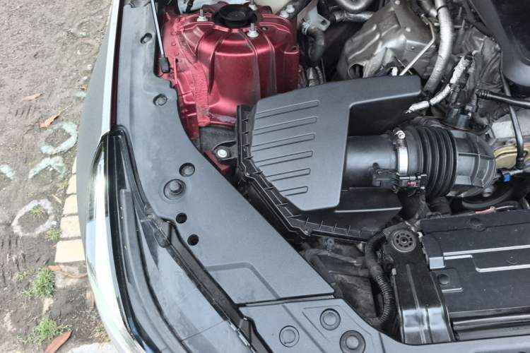 Used Cadillac CT5 2022 28T Luxury Version (Standard Edition) Engine Bay Right