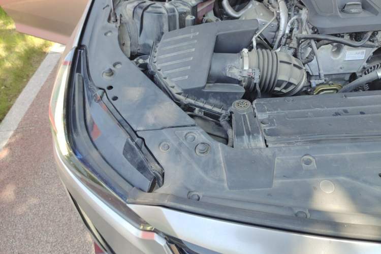 Used Cadillac CT5 2022 28T Luxury Version (Standard Edition) Engine Bay Right