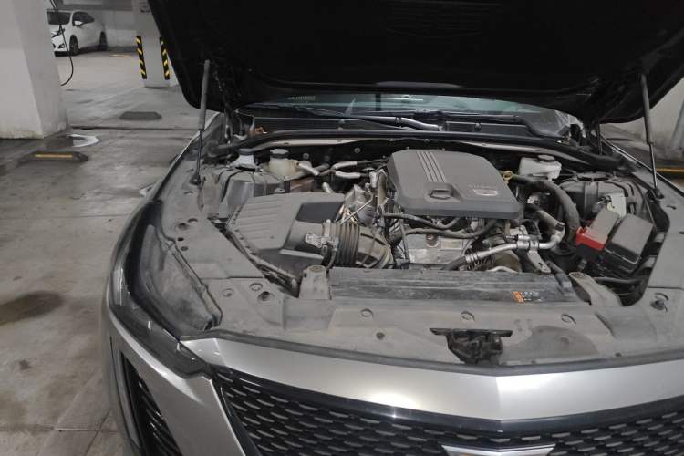Used Cadillac CT5 2022 28T Luxury Version (Standard Edition) Engine Bay Right