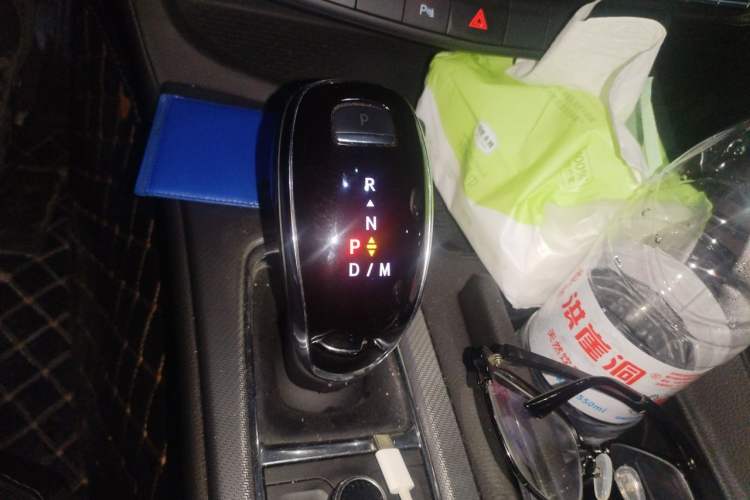 Used Cadillac CT5 2022 28T Luxury Edition Gear Lever