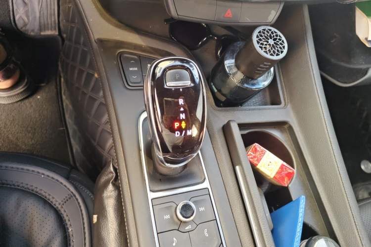 Used Cadillac CT5 2022 28T Fashion Edition Gear Lever