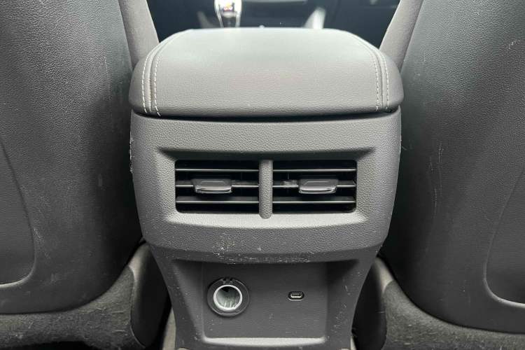 Used Cadillac CT5 2022 28T Luxury Edition Interior 2