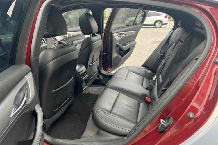 Used Cadillac CT5 2022 28T Luxury Edition Interior 6
