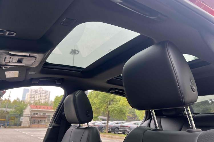 Used Cadillac CT5 2022 28T Luxury Edition Interior 7