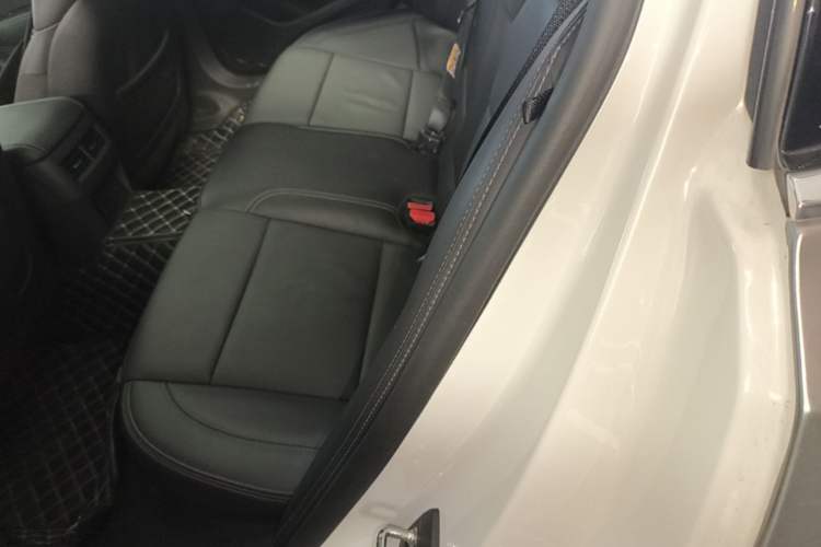 Used Cadillac CT5 2022 28T Luxury Edition Left Rear Seat
