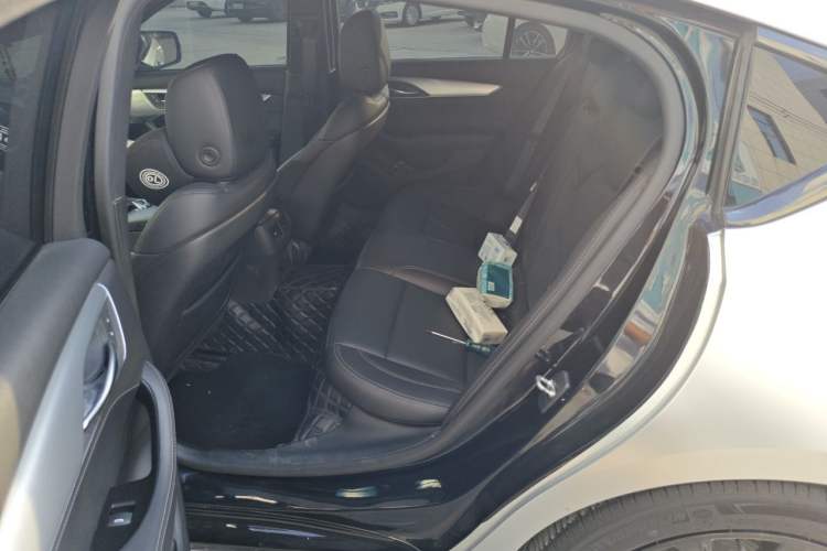 Used Cadillac CT5 2022 28T Fashion Edition Left Rear Seat