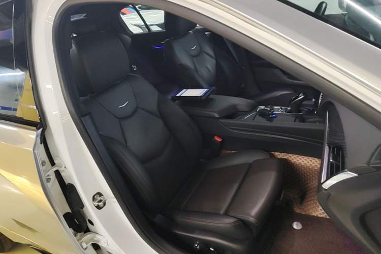 Used Cadillac CT5 2022 28T Platinum Super Driver-Assistance Edition Right Front Seat