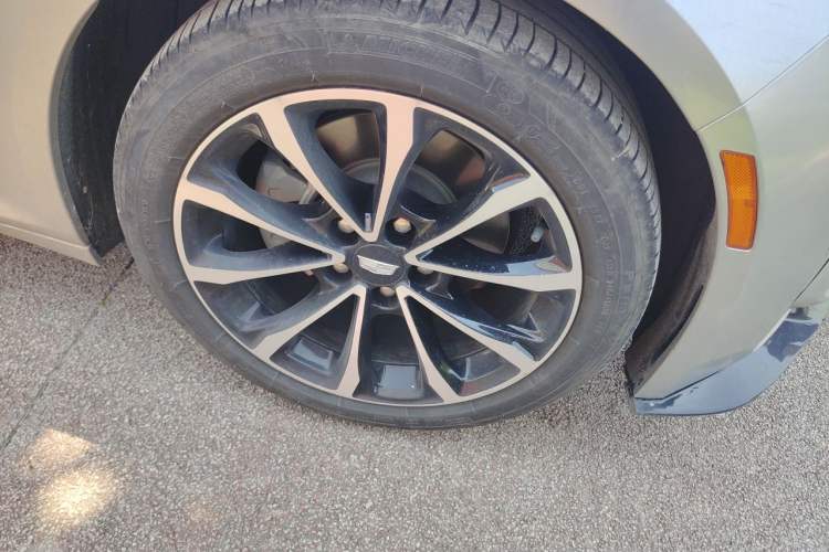Used Cadillac CT5 2022 28T Luxury Version (Standard Edition) Right Front Wheel Hub