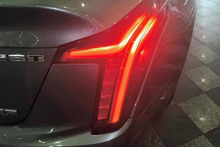 Used Cadillac CT5 2022 28T Luxury Version (Standard Edition) Right Rear Taillight