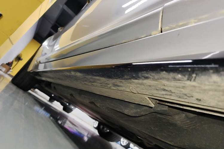 Used Cadillac CT5 2022 28T Platinum Super Driver-Assistance Edition Right Side Sill