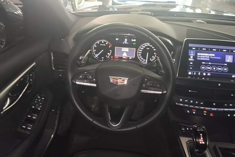 Used Cadillac CT5 2022 28T Luxury Version (Standard Edition) Steering Wheel