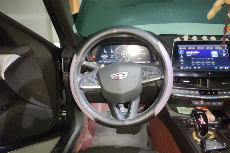 Used Cadillac CT5 2022 28T Prestige Edition Steering Wheel