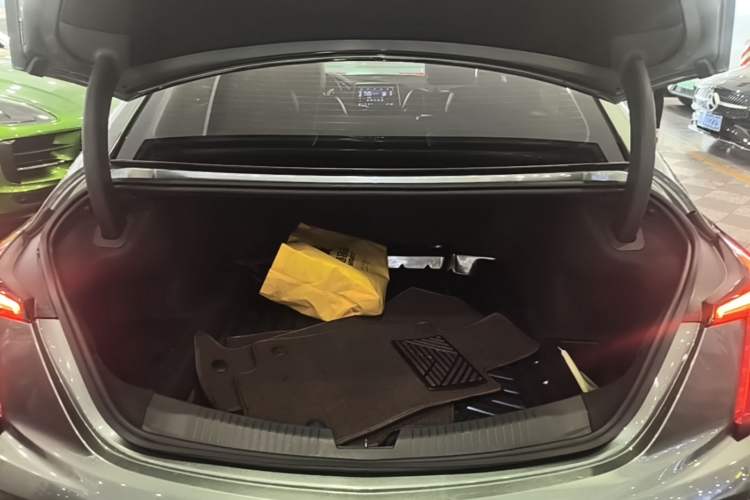 Used Cadillac CT5 2022 28T Luxury Version (Standard Edition) Trunk