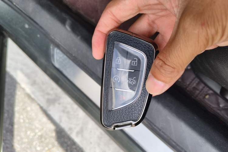Used Cadillac CT5 2022 28T Luxury Edition Vehicle Key