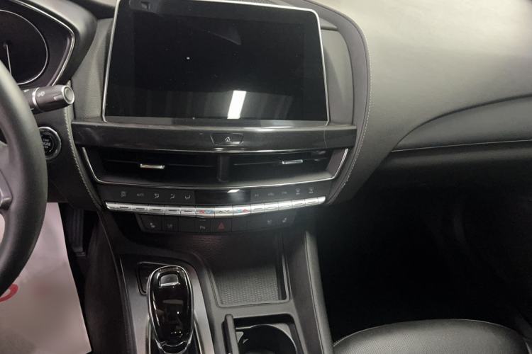 Used Cadillac CT5 2022 28T Luxury Edition Audio And AC Panel