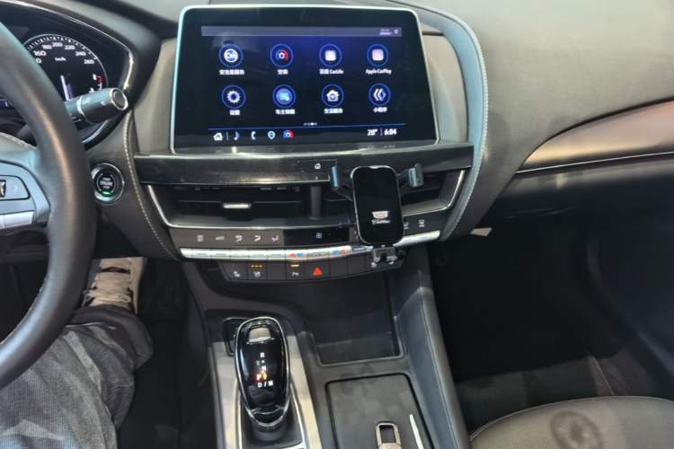 Used Cadillac CT5 2022 28T Luxury Edition Audio And AC Panel
