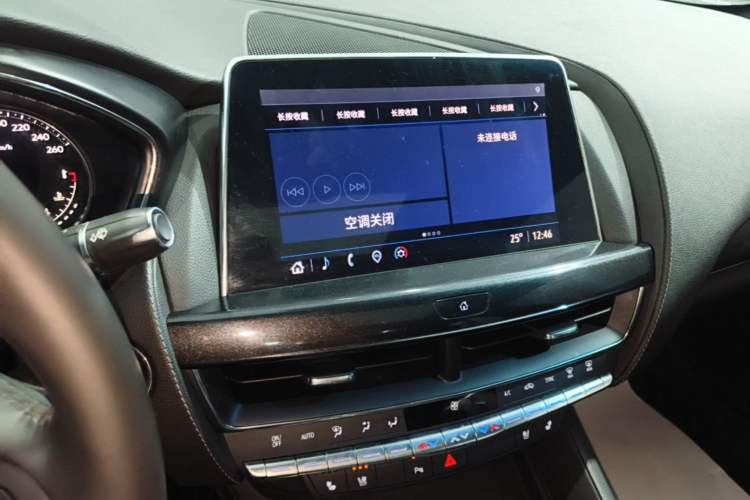 Used Cadillac CT5 2022 28T Luxury Edition Audio And AC Panel