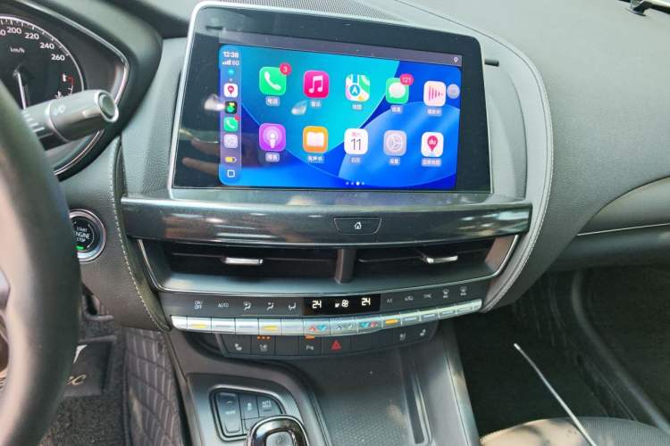Used Cadillac CT5 2022 28T Luxury Edition Audio And AC Panel