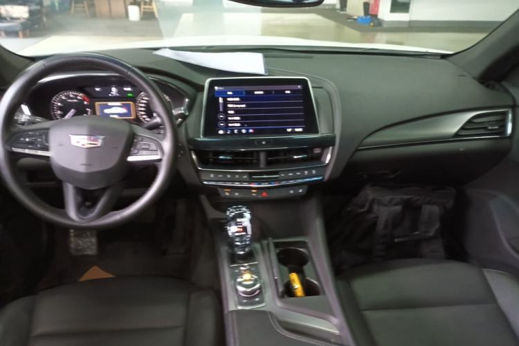 Used Cadillac CT5 2022 28T Luxury Version (Standard Edition) Center Console