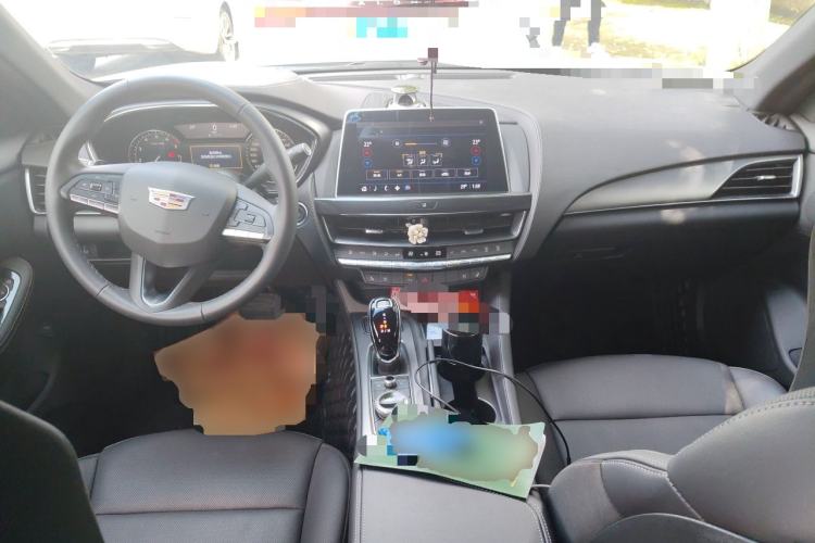 Used Cadillac CT5 2022 28T Luxury Version (Standard Edition) Center Console