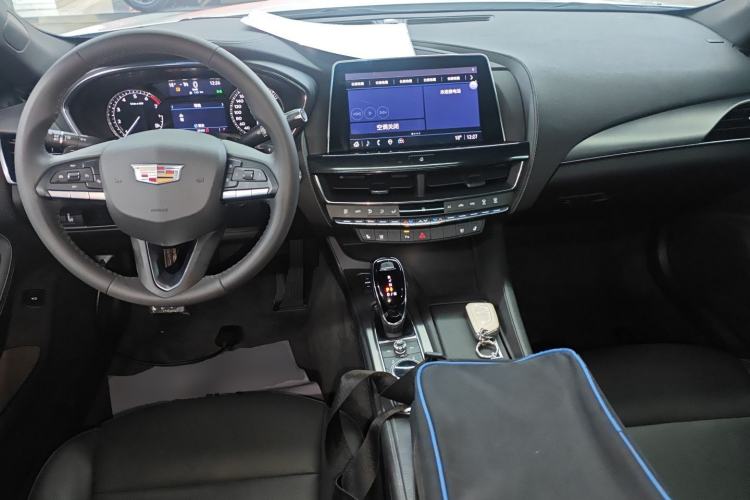 Used Cadillac CT5 2022 28T Luxury Version (Standard Edition) Center Console