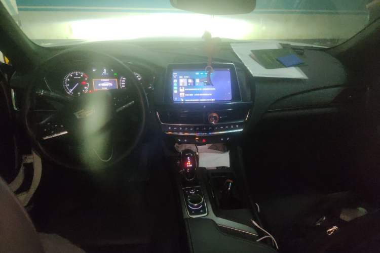 Used Cadillac CT5 2022 28T Luxury Version (Standard Edition) Center Console