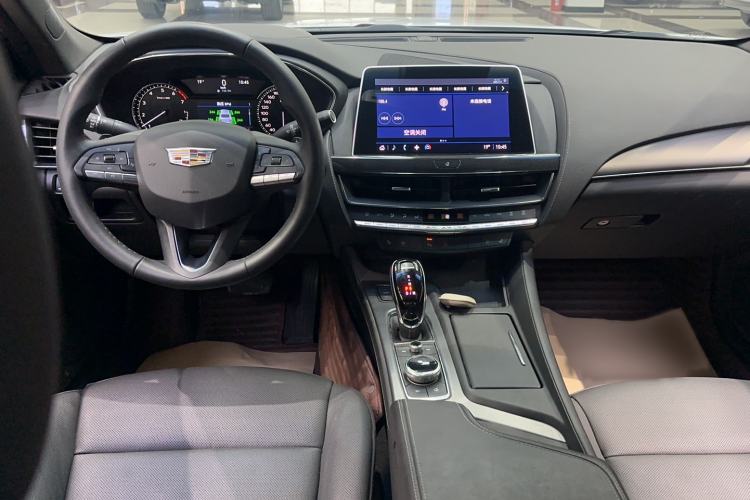 Used Cadillac CT5 2022 28T Luxury Edition Center Console