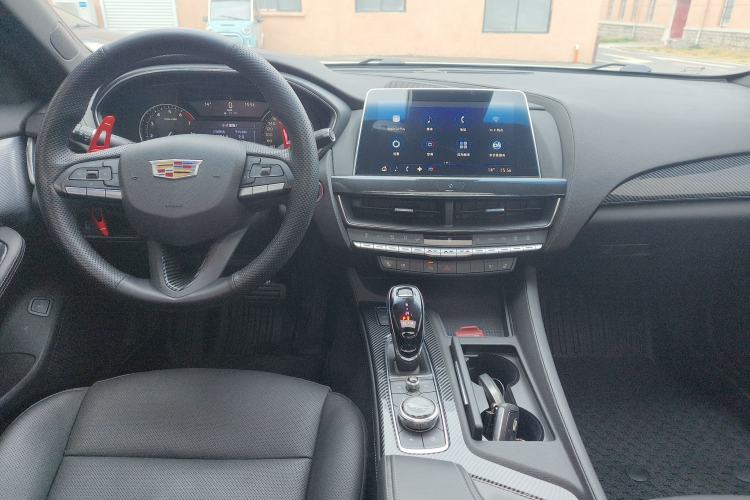 Used Cadillac CT5 2022 28T Luxury Edition Center Console