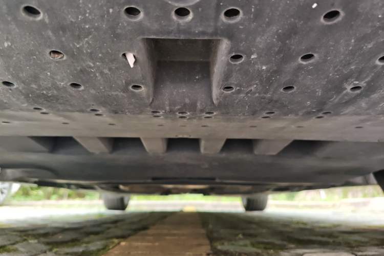 Used Cadillac CT5 2022 28T Platinum Edition Chassis Front