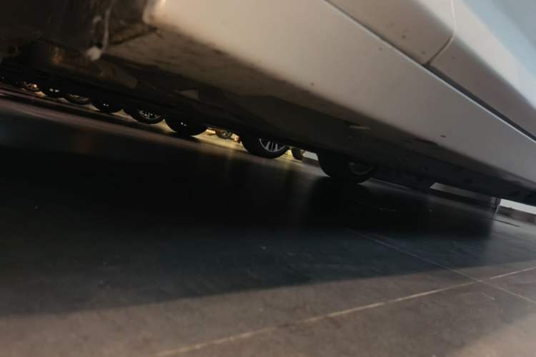 Used Cadillac CT5 2022 28T Luxury Edition Chassis Front Left