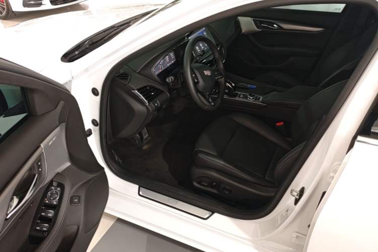 Used Cadillac CT5 2022 28T Prestige Edition Driver Seat