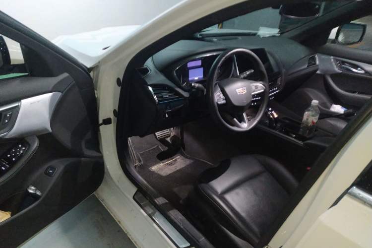 Used Cadillac CT5 2022 28T Luxury Edition Driver Seat