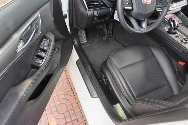 Used Cadillac CT5 2022 28T Luxury Version (Standard Edition) Driver Seat