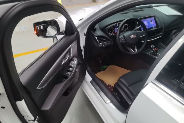 Used Cadillac CT5 2022 28T Luxury Edition Driver Seat
