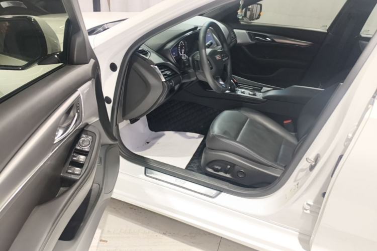 Used Cadillac CT5 2022 28T Luxury Edition Driver Seat