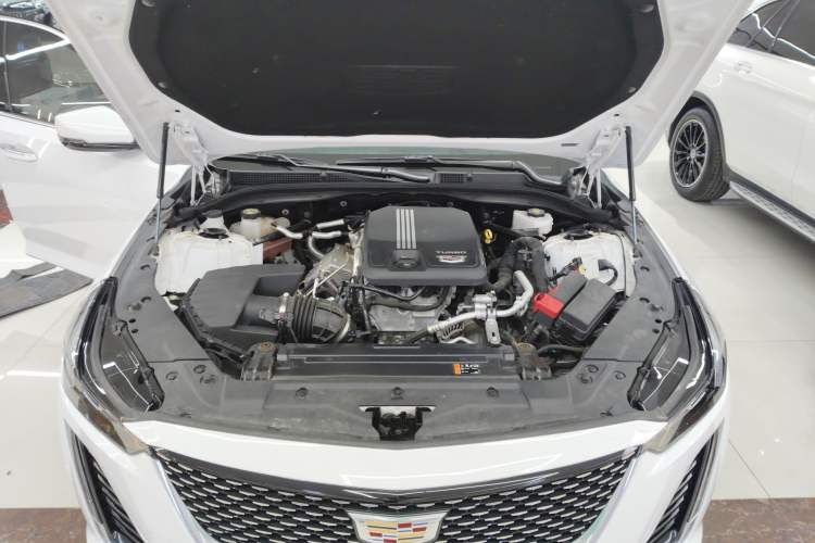 Used Cadillac CT5 2022 28T Luxury Edition Engine Bay