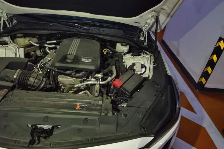 Used Cadillac CT5 2022 28T Luxury Version (Standard Edition) Engine Bay Left