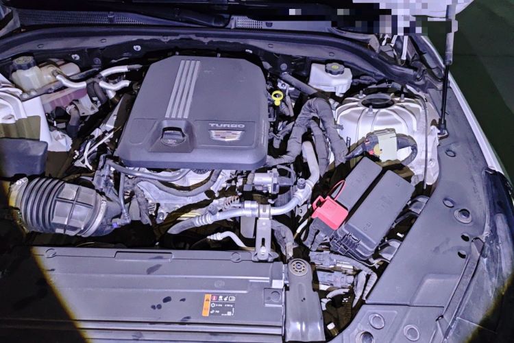 Used Cadillac CT5 2022 28T Luxury Version (Standard Edition) Engine Bay Left