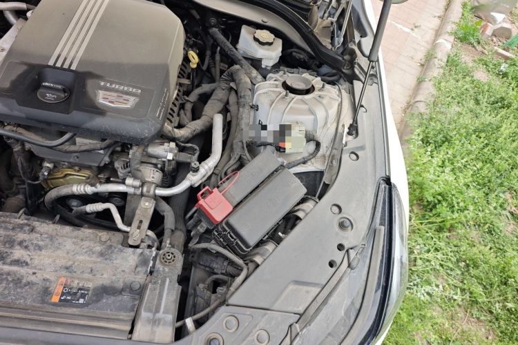 Used Cadillac CT5 2022 28T Luxury Version (Standard Edition) Engine Bay Left