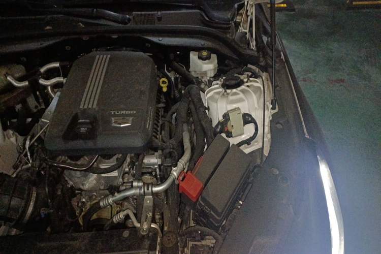Used Cadillac CT5 2022 28T Prestige Edition Engine Bay Left