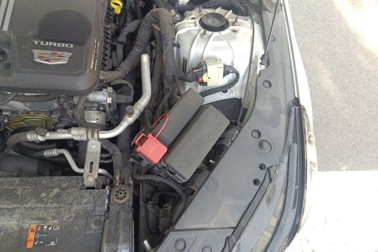 Used Cadillac CT5 2022 28T Luxury Version (Standard Edition) Engine Bay Left