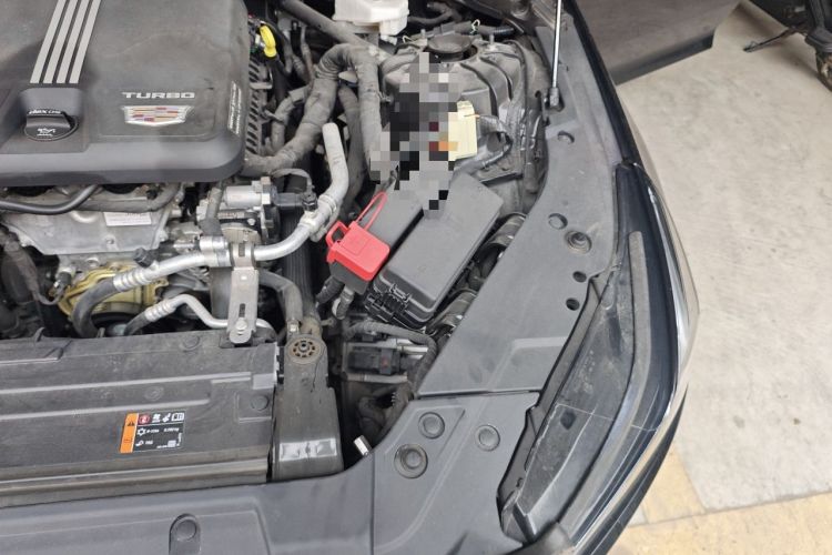 Used Cadillac CT5 2022 28T Fashion Edition Engine Bay Left