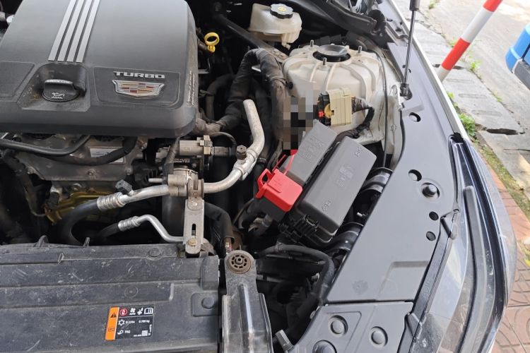 Used Cadillac CT5 2022 28T Luxury Version (Standard Edition) Engine Bay Left
