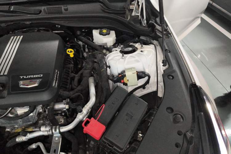 Used Cadillac CT5 2022 28T Prestige Edition Engine Bay Left