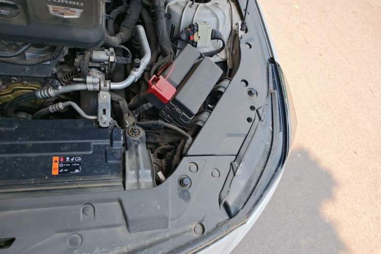 Used Cadillac CT5 2022 28T Luxury Edition Engine Bay Left
