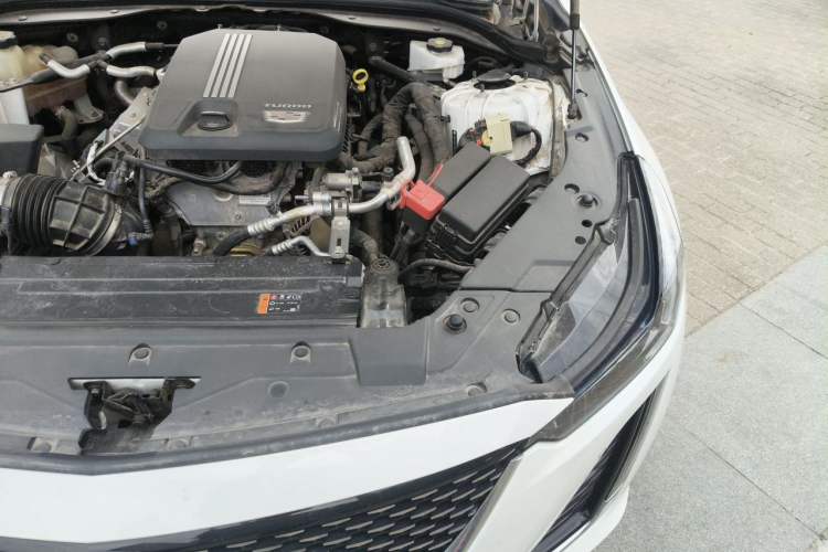 Used Cadillac CT5 2022 28T Luxury Edition Engine Bay Left