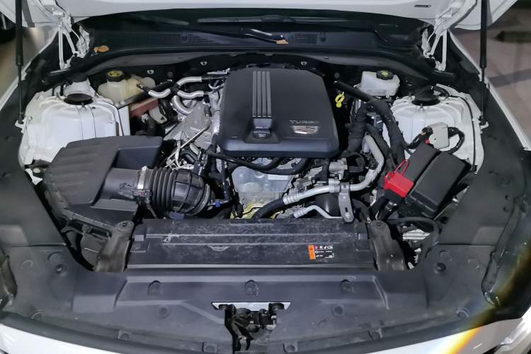 Used Cadillac CT5 2022 28T Luxury Edition Engine Bay