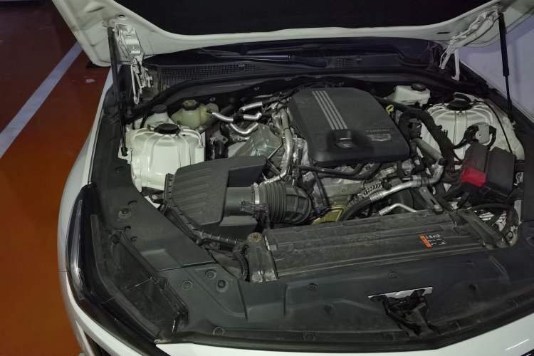 Used Cadillac CT5 2022 28T Luxury Version (Standard Edition) Engine Bay Right
